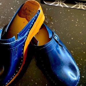 Troentorp Made in Sweden Blue Leather Clogs Euro Size 40/ US Size 10.